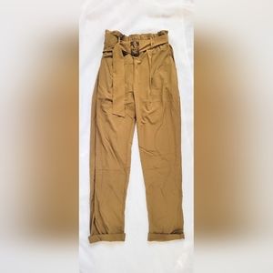 NWOT! Elevated Spring Women's Belted Relaxed Fit Paper Bag Trouser Pant Large